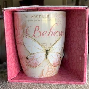 NIB Beautiful & Inspirational “Believe” Mug